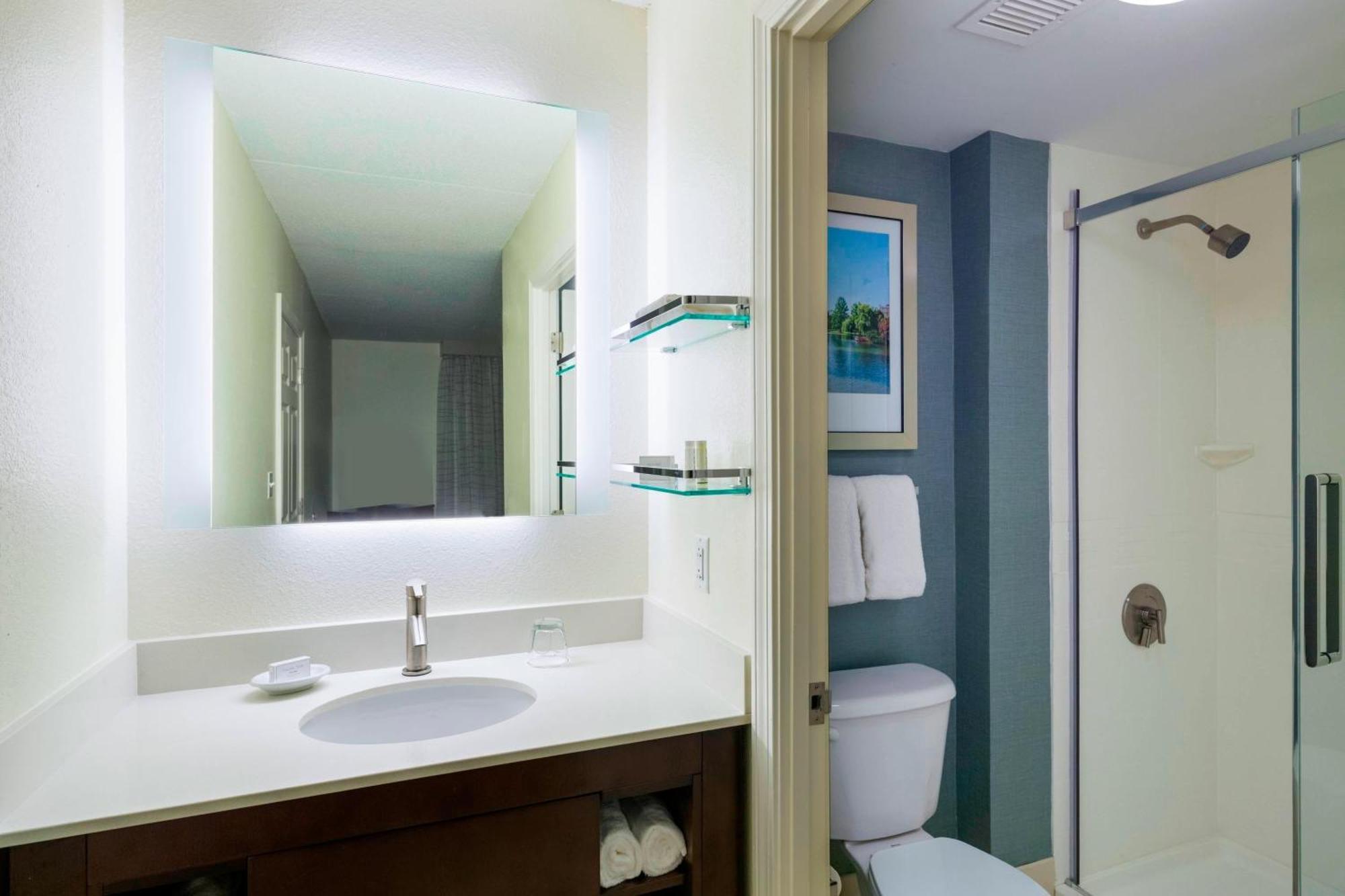 Residence Inn Boston Фреймингем Экстерьер фото