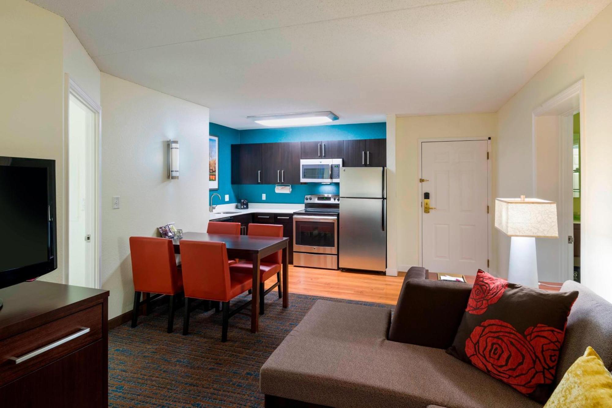 Residence Inn Boston Фреймингем Экстерьер фото